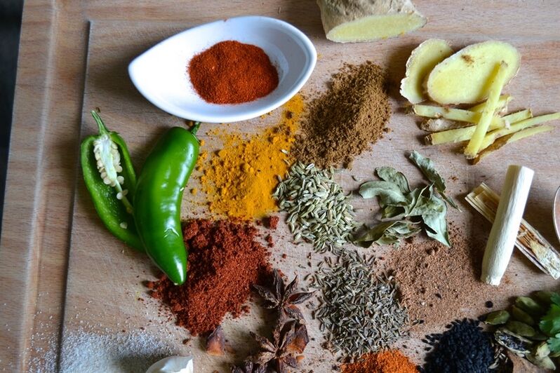 Hot spices in the diet promote weight loss. 